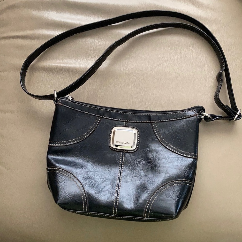 GUC Jaclyn Smith crossbody